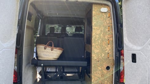 Bespoke campervan for wild adventures in all seasons <3