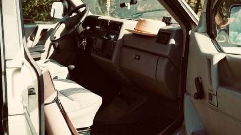 4p Volkswagen bus uit 1993