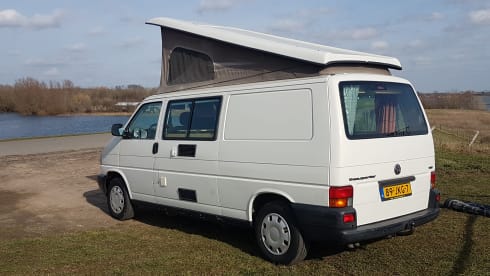 Compact extended Volkswagen with lifting roof