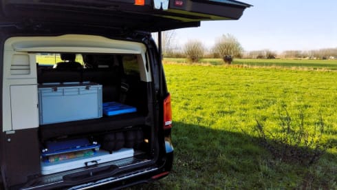 4p Luxe 4x4 Marco Polo Campervan uit 2020, klaar voor avontuur!