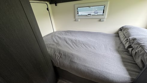 Rollerteam Zefiro 675 Auto, 5 Berth Family Motorhome
