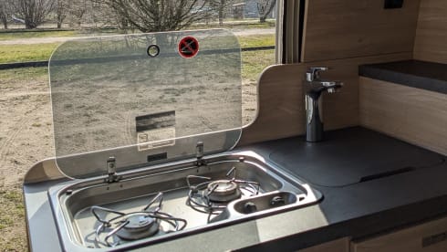 Fred von Knaus – Get in, turn the key, holiday feeling!