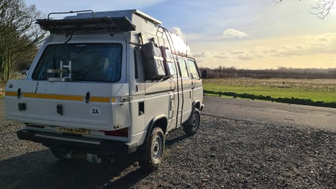 Rika – Vw T3/T25 Syncro 4x4 from £103pn