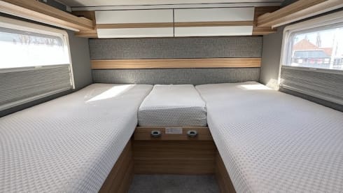 DUIN – Dethleffs Just 90 T7052 EBL Manual transmission | 2021 | 4 people