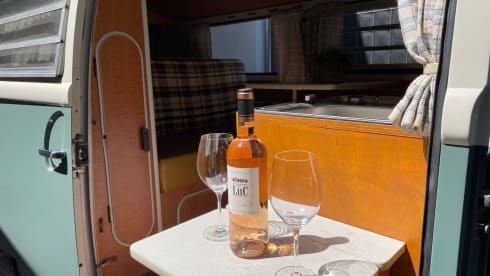 RetroT2 – Road trip in the Netherlands with this Retro T2 Volkswagen bus