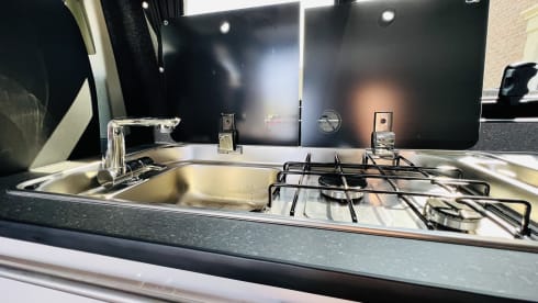 Barney – 'LUXURY' Volkswagen T6.1 Campervan 