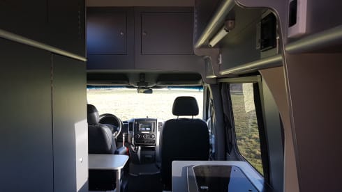 Zwerver – Luxe Mercedes camperbus 4x4
