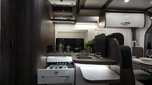 Brand new Benimar 463 from 2024
