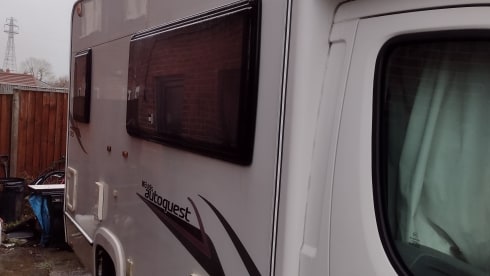 Beck's  – 4 berth Peugeot elddis auto quest 