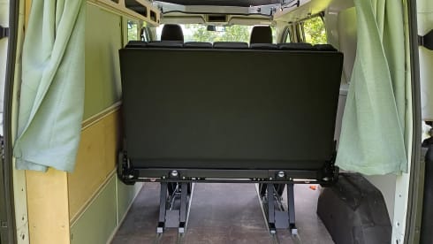 Ford-Campingbus für 4 Personen, Baujahr 2026