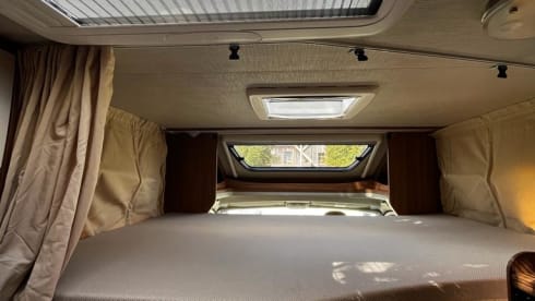 M&M – 5p Carado semi-integrated uit 2016