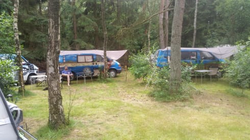 Holland – 2p Volkswagen campervan from 1998