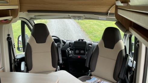 2p Knaus bus from 2017