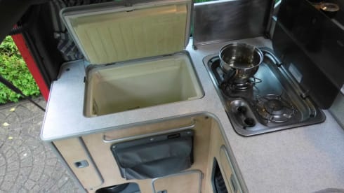 FORD WESTFALIA NUGGET  – Extra discount for 4 weeks' rental between mid-April and mid-May. Ask for more information!