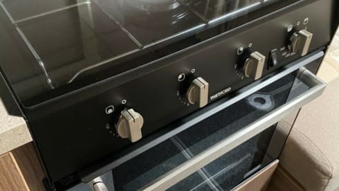 Top Spec 4 Berth Family Motorhome (4seatbelts)