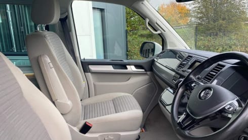 White Cali 2019 – 2019 VW California Campervan - Auto DSG- Sleeps 4