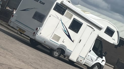 6 berth Ford Rollerteam