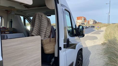 Amusanté – 2p Fiat bus from 2021 Automatic