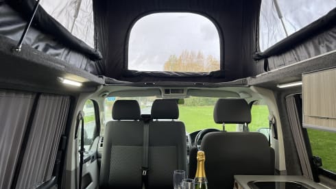 Herdy – 4 berth Volkswagen campervan