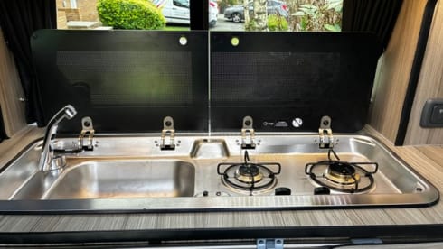 The Welsh Wanderer – 4 berth Volkswagen campervan from 2019