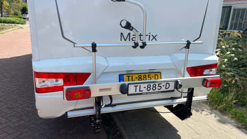 Adria 5 pers. for the family. or nice space for two