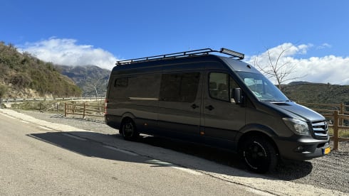 Sprinter – Luxury Mercedes Sprinter campervan