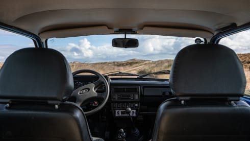 Pjotr – Lada Niva 4x4 met daktent
