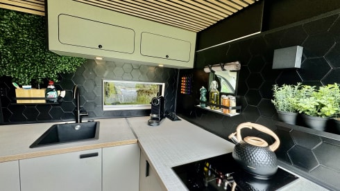 Boaz  – 2p Citroën campervan from 2018