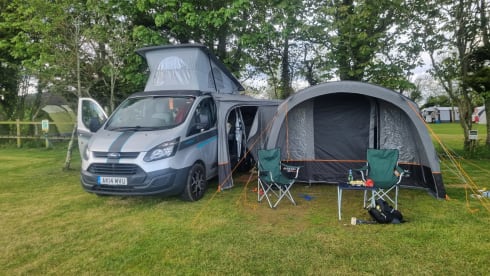 The Fun Bus – 4 berth Ford Transit campervan with Pop-Top