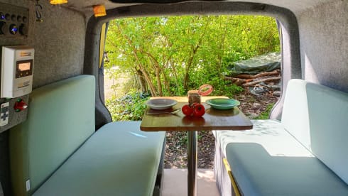 Fresh Volkswagen T5 (self-sufficient)