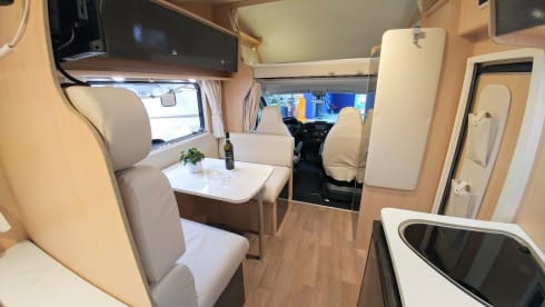 A-type – Beautiful camper (automatic); €300 discount from July 4th to July 18th