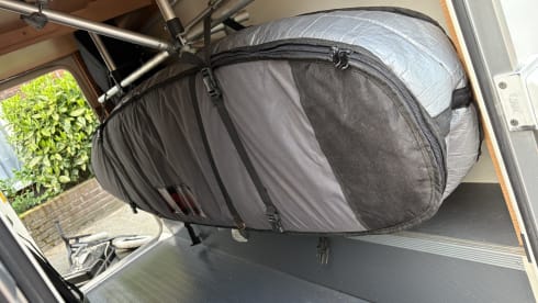 5p Adria Mobil alcove uit 2011
