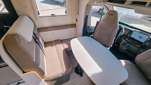 Premium 5p McLouis semi-integrated uit 2026 + starlink