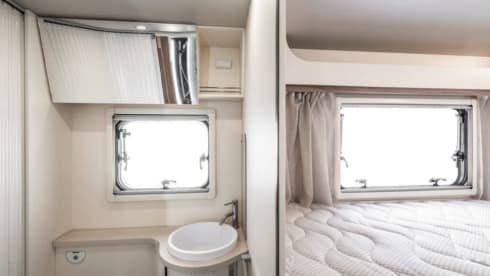 5 berth Rimor Evo 95 Plus Automatic