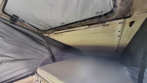 Bonk – 4p Ford campervan uit 1999