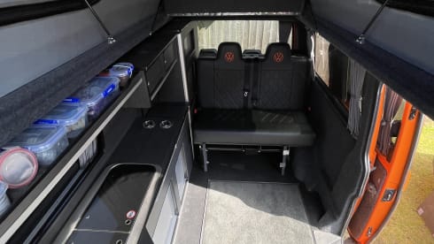 Nemo – 4 berth dog friendly campervan with Pop top