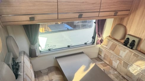 Basia. – 6 berth 6 passengers Bailey Approach on Peugeot Boxer