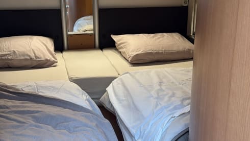 Haags Bakkie – 2p Knaus semi-integrated uit 2005