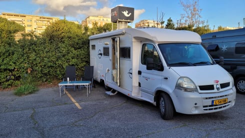 on tour – 4p Renault semi-integrated from 2006