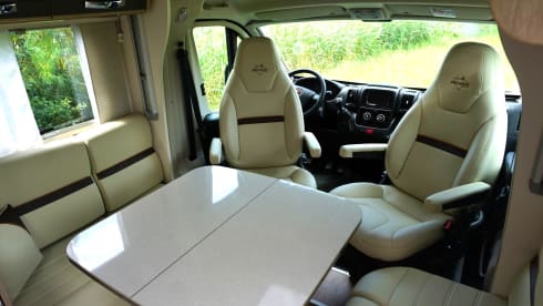 4p Rapido camper