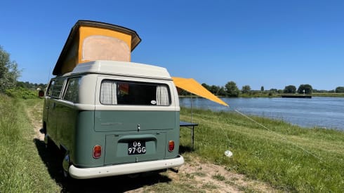 RetroT2 – Road trip in the Netherlands with this Retro T2 Volkswagen bus