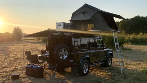 Defender 110 by Lowland Escapes