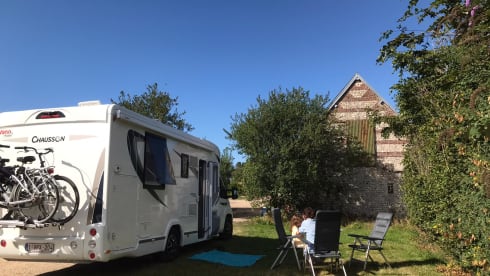 Luxury hotel room (family camper) on wheels...