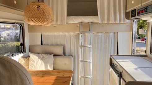 The Wandering Star – Fiat 5beds 4seater solar panels