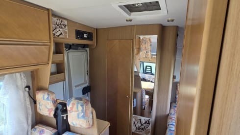 Morada 57 – Libertà su Quattro Ruote: Il Camper dei Tuoi Sogni ti Aspetta!