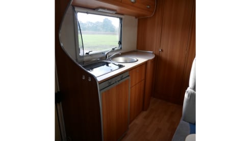 6-person family camper, alcove, Joint Euroliner