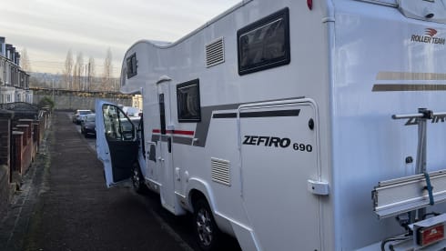 6 berth Ford bus from 2021