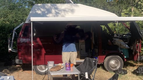 Jackie – 4p Volkswagen campervan from 1983