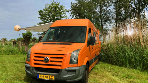 The Orange Nomad – Modern and attractive with brand new amenities