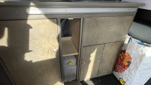 Blastoise – Volkswagen T5 camper van